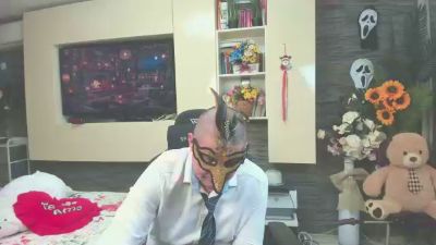 CRISSETAN live cam on Cam4