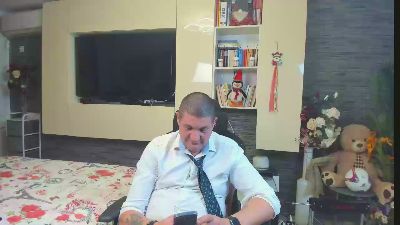 CRISSETAN live cam on Cam4