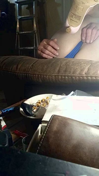C_baby4u69 live cam on Cam4