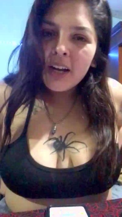 Caandyy2 live cam on Cam4