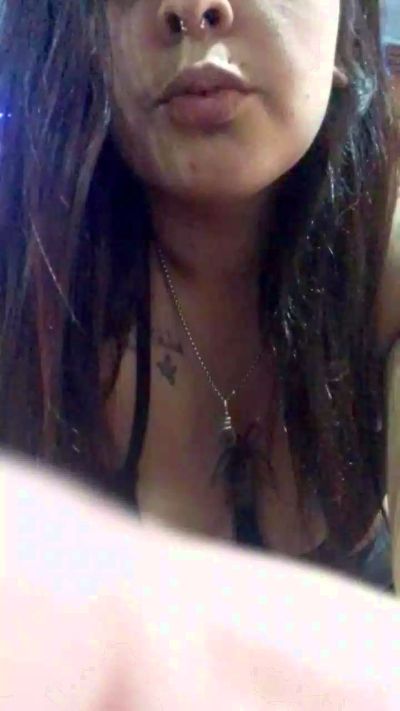 Caandyy2 live cam on Cam4