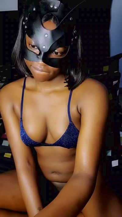 CacaoKitten live cam on Cam4