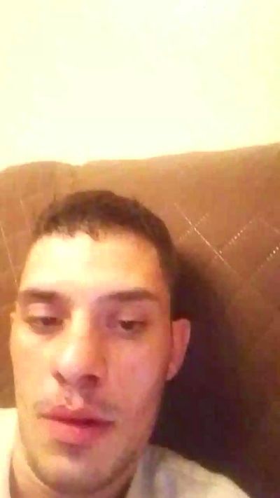 Cachondo1997 live cam on Cam4