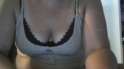Cachouxx34 live cam on Cam4