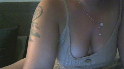 Cachouxx34 live cam on Cam4