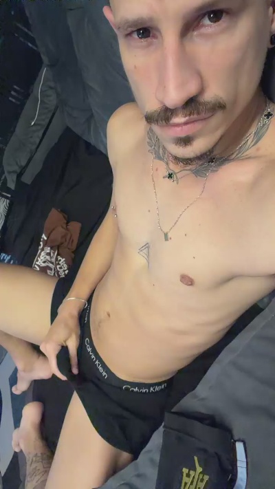 CaioHot live webcam show