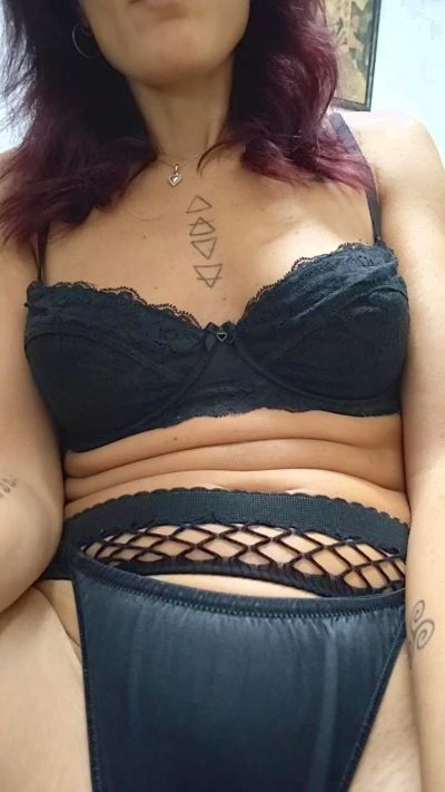 Caledoniax2 live cam on Cam4