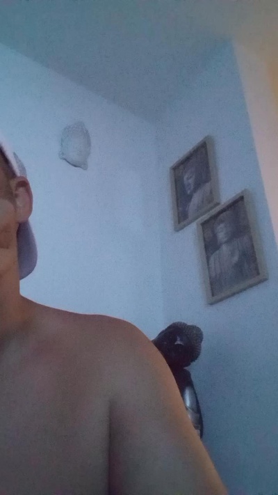 Calentorrisimo live cam on Cam4