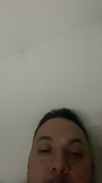 Calienticos24 live cam on Cam4