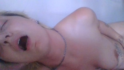 Call_me_b34uty live cam on Cam4