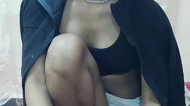 Calliy live cam on Cam4