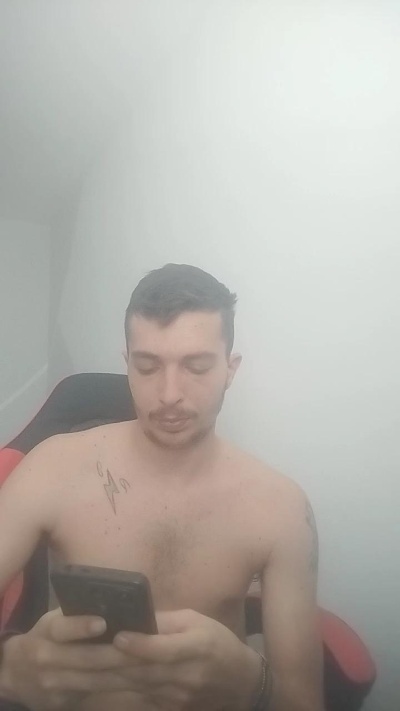 Calorcito24 live cam on Cam4