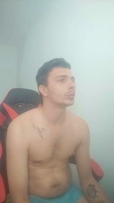 Calorcito24 live cam on Cam4