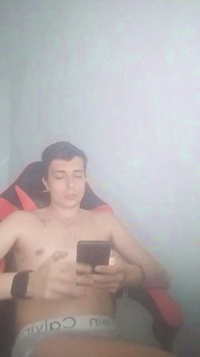 Calorcito24 live cam on Cam4