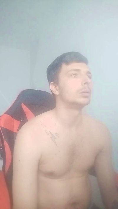Calorcito24 live cam on Cam4