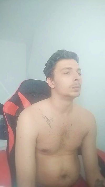 Calorcito24 live cam on Cam4
