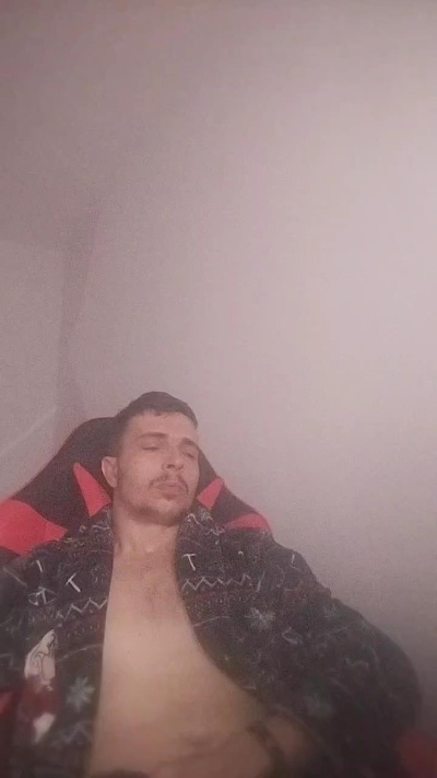 Calorcito24 live cam on Cam4
