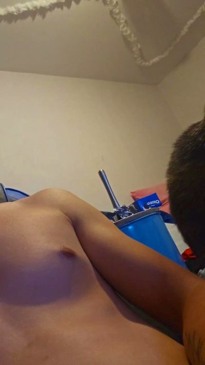 Calssonsale live cam on UnifiedCams