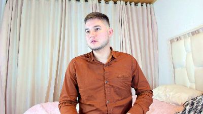 Cameronymartin_ live cam on Cam4
