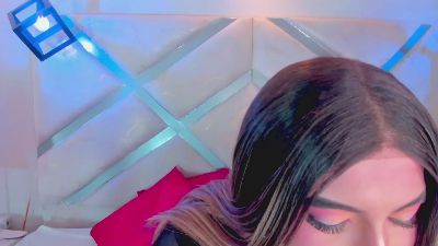 Cami_rouxx live cam on Cam4