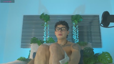 CamiiGuzman live cam on Cam4