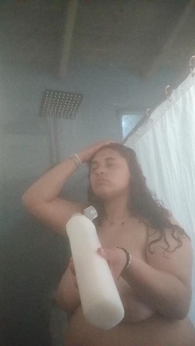 Camila057 live cam on Cam4