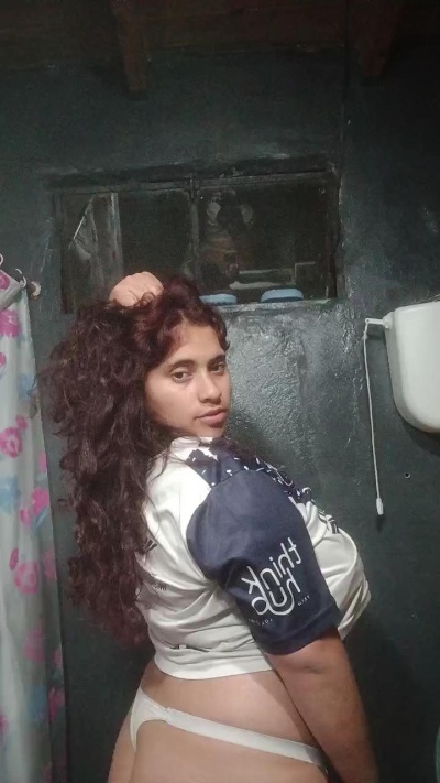 Camila057 live cam on Cam4