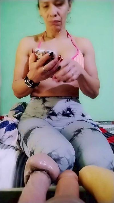 Camila200618 live cam on Cam4