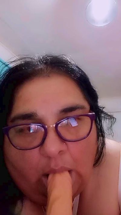 Camilitaxxxxxxx live cam on Cam4
