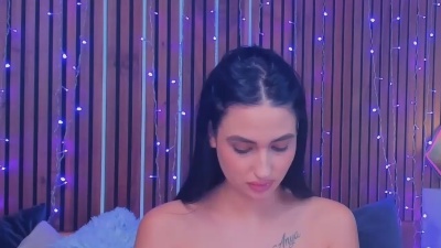 CamillaParis25 live cam on Cam4