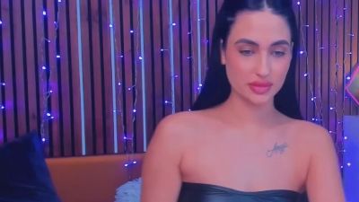 CamillaParis25 live cam on Cam4