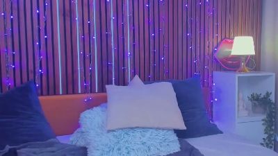 CamillaParis25 live cam on Cam4