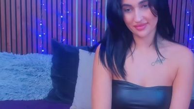 CamillaParis25 live cam on Cam4