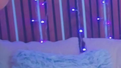 CamillaParis25 live cam on Cam4