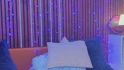 CamillaParis25 live cam on Cam4