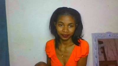 Camille0 live cam on Cam4