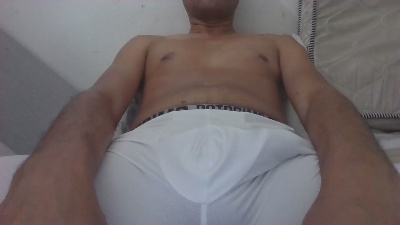 Camilo_2379 live cam on Cam4