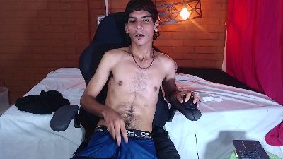 Camilo_Boyxx live cam on Cam4