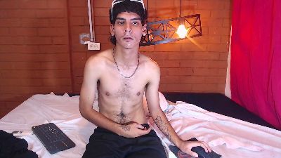Camilo_Boyxx live cam on Cam4