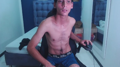 Camilo_Boyxx live cam on Cam4