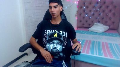 Camilo_Boyxx live cam on Cam4