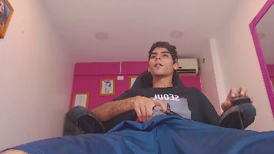 Camilo_Boyxx live cam on Cam4