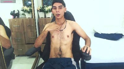 Camilo_Boyxx live cam on Cam4