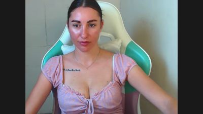 Cammila_horn live cam on Cam4