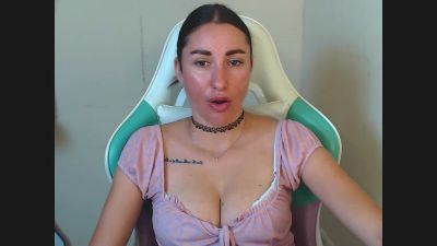 Cammila_horn live cam on Cam4