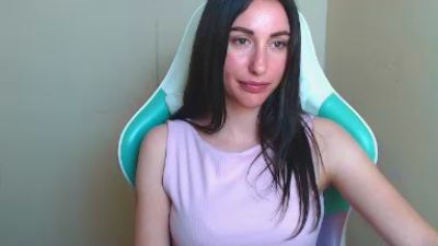 Cammila_horn live cam on Cam4