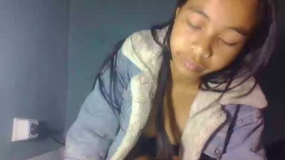 Candii_Bella live cam on Cam4