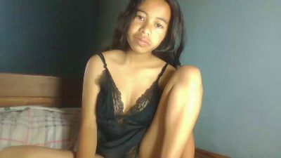 Candii_Bella live cam on Cam4