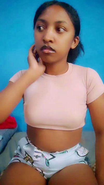 Candis19 live cam on Cam4