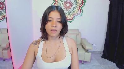 Candy_fox19 live cam on Cam4